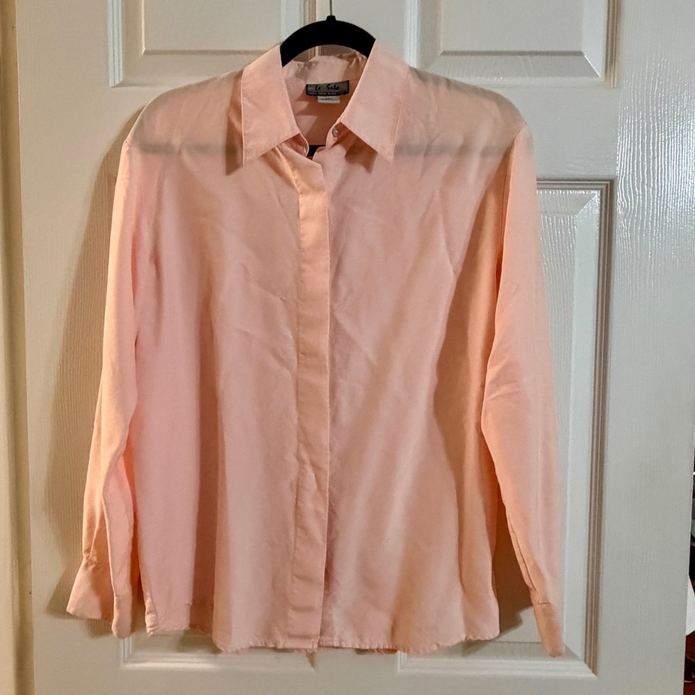 Le Seta 100% Silk Blouse | Peach Button Front Top | Size M | Minimalist Luxury